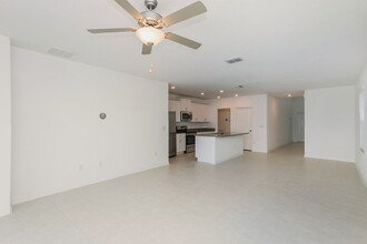 17876 Blissful Stars Dr in Lutz, FL - Building Photo - Building Photo