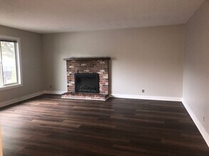 150-152 SE 3rd Ave in Canby, OR - Building Photo - Building Photo