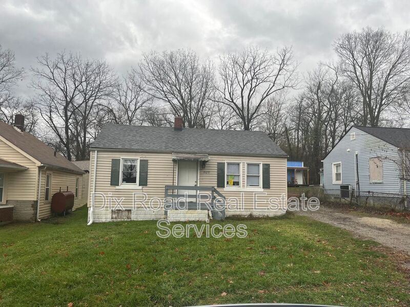 1920 Harvard St in Hamilton, OH - Building Photo