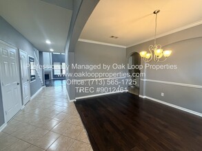 2709 Autumn Falls Dr in Pearland, TX - Building Photo - Building Photo