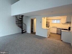 5485 Harpers Farm Rd in Columbia, MD - Building Photo