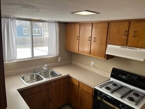 503 Pine St in Essexville, MI - Foto de edificio - Building Photo