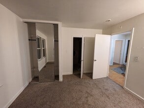2456 Palmvilla Ct in Oakland, CA - Building Photo - Building Photo