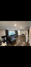 77 Bennett Ave, Unit 1 in Yonkers, NY - Foto de edificio - Building Photo