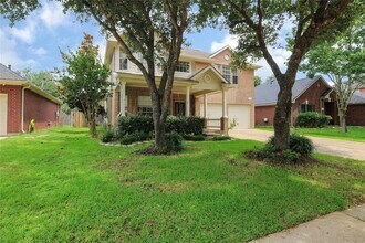 19926 Big Canyon Dr in Katy, TX - Building Photo - Building Photo