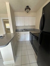 1219 NE 14th Ave in Fort Lauderdale, FL - Foto de edificio - Building Photo