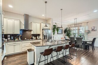 5039 Akron St in Denver, CO - Building Photo - Building Photo