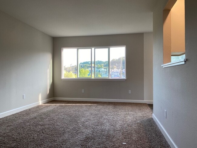 409 Lewis Ln in Pacifica, CA - Building Photo - Building Photo