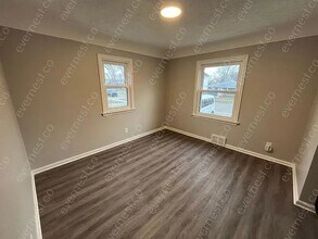 84 W Shevlin Ave in Hazel Park, MI - Building Photo - Building Photo