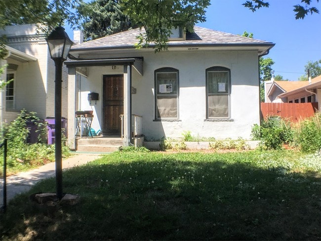 1021 Cook St in Denver, CO - Building Photo - Building Photo