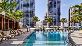 200 Biscayne Boulevard Way, Unit 4111 in Miami, FL - Building Photo