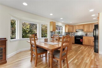 16034 76th Pl NE in Kenmore, WA - Building Photo - Building Photo
