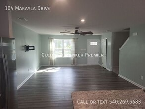 104 Makayla Dr in Williamsburg, VA - Building Photo - Building Photo