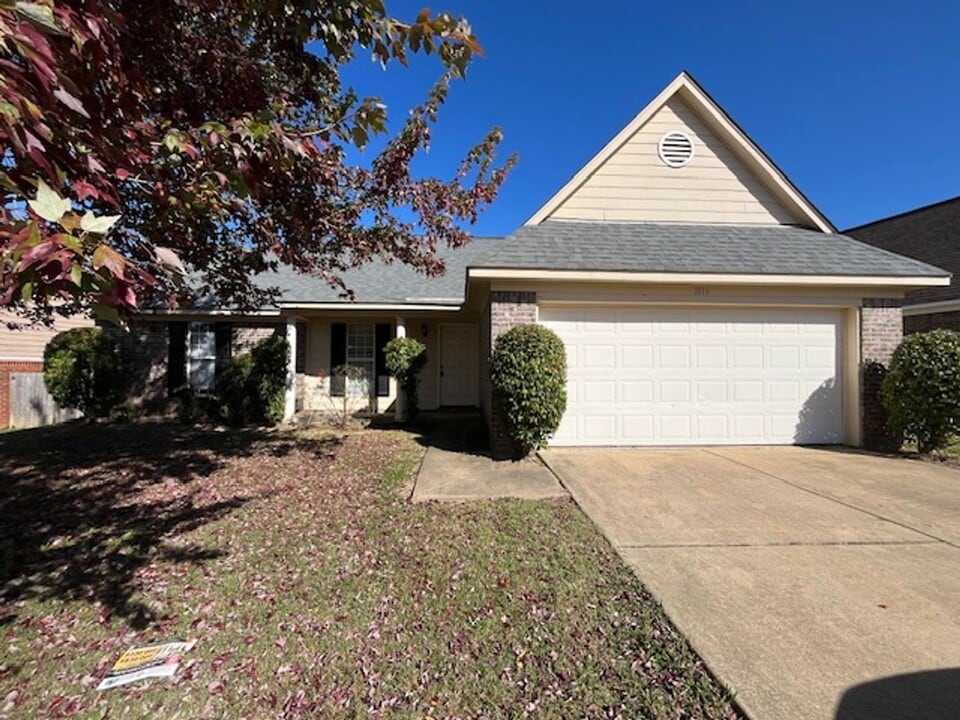 1816 Cresent Ln in Southaven, MS - Building Photo