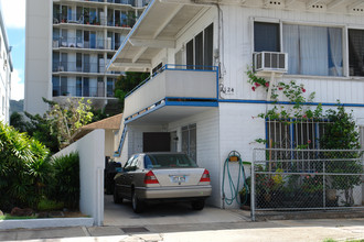 2124 Waiola St in Honolulu, HI - Building Photo - Building Photo