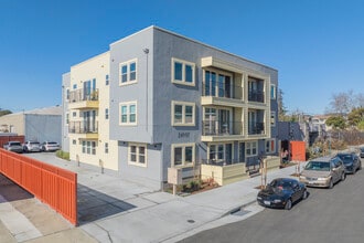 24997 Oneil Ave in Hayward, CA - Building Photo - Primary Photo