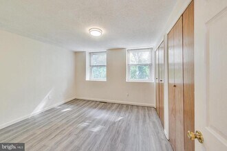 1835 Village Green Dr in Hyattsville, MD - Building Photo - Building Photo