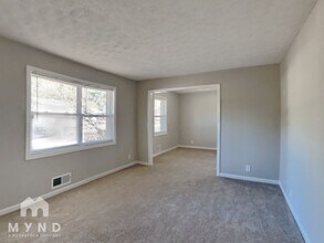 2945 Botany Dr in Jonesboro, GA - Foto de edificio - Building Photo