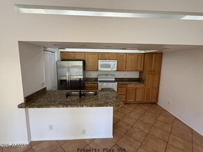 1432 W Emerald Ave in Mesa, AZ - Building Photo - Building Photo