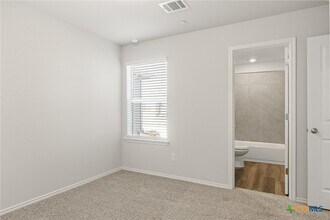 12811 Village Spun Plz in Mustang Ridge, TX - Building Photo - Building Photo