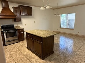 707 St James Dr in Laredo, TX - Building Photo - Building Photo