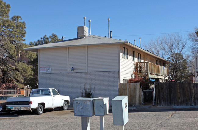 3708 Bryn Mawr Dr NE in Albuquerque, NM - Building Photo - Building Photo