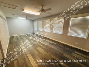 4212 Briarhill Ave in Orange, TX - Building Photo - Building Photo