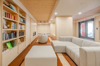 Vanilla 301 SPE LLC in Madison, WI - Building Photo - Interior Photo