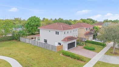 12920 SW 143rd Terrace in Miami, FL - Building Photo - Building Photo