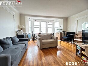 1721 Commonwealth Ave, Unit 1 in Boston, MA - Building Photo - Building Photo