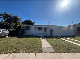 4380 SW 1st St in Coral Gables, FL - Building Photo