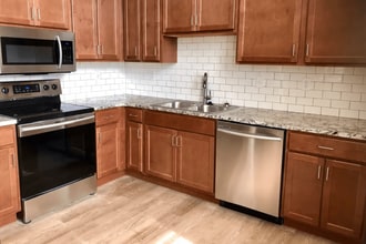 Hawthorne Apartments in University City, MO - Building Photo - Building Photo