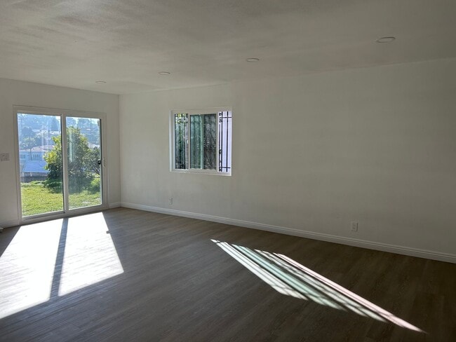 616 S Lincoln Ave in Monterey Park, CA - Building Photo - Building Photo