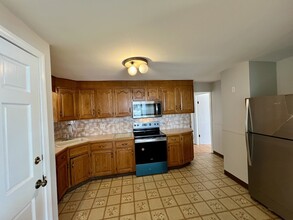 367 Lebanon St, Unit 1 in Malden, MA - Building Photo - Building Photo