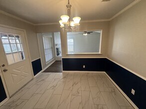 332 Navajo Dr in Keller, TX - Foto de edificio - Building Photo