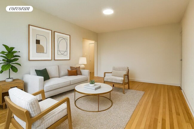 70-39A Park Dr E in Queens, NY - Building Photo - Building Photo