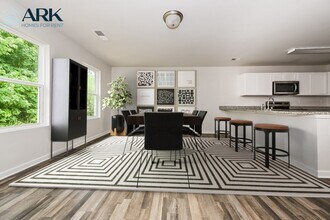 145 Cold Creek Pkwy in Macon, GA - Foto de edificio - Building Photo