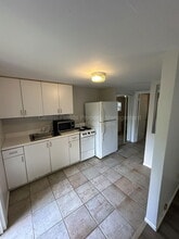 1233 Virginia Dr in Orlando, FL - Building Photo - Building Photo