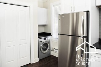 3841 N Greenview Ave, Unit 3W in Chicago, IL - Foto de edificio - Building Photo