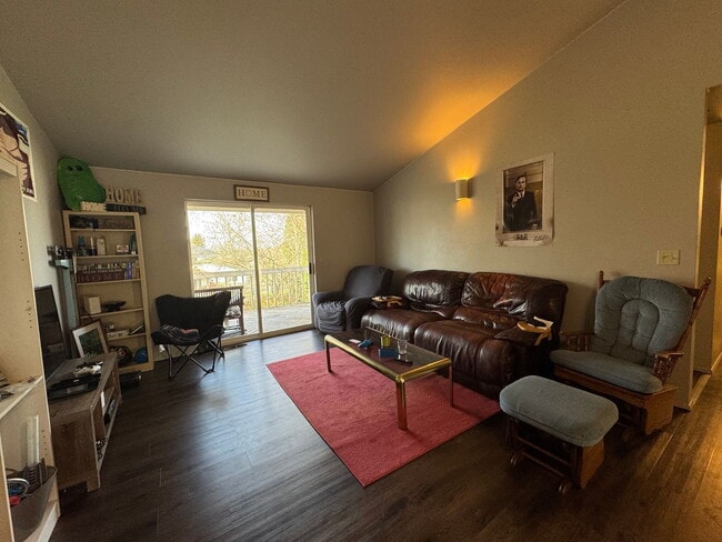 2217 Michigan St in Bellingham, WA - Building Photo - Building Photo