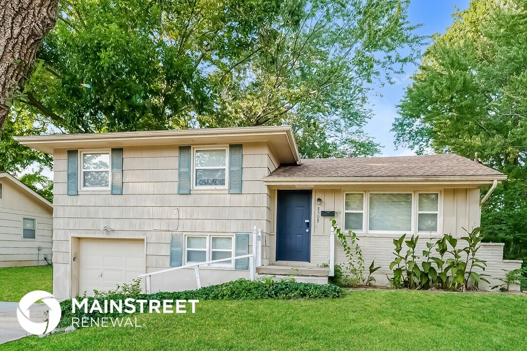 8508 E 85th Terrace in Raytown, MO - Building Photo