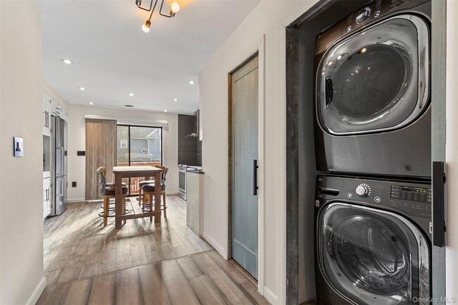 106 Remington Pl in New Rochelle, NY - Building Photo - Building Photo