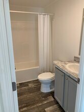 306 E 37th Pl in Bellevue, NE - Building Photo - Building Photo