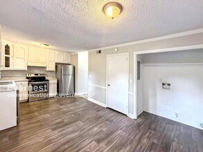 335 Jamestown Manor Dr in Gardendale, AL - Building Photo - Building Photo