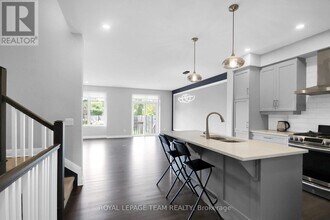 307 Kilspindie Ridge in Ottawa, ON - Building Photo - Building Photo