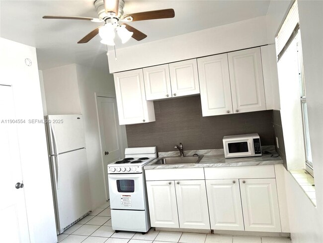 property at 1931 Jefferson St