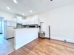 61 Thatcher St in Brookline, MA - Building Photo - Building Photo