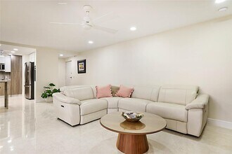 2800 N Ocean Dr, Unit B-9A in Riviera Beach, FL - Foto de edificio - Building Photo