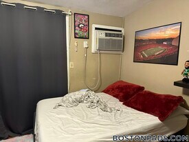 49 Symphony Rd in Boston, MA - Building Photo