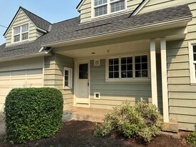 1287 W Broadway in Eugene, OR - Building Photo